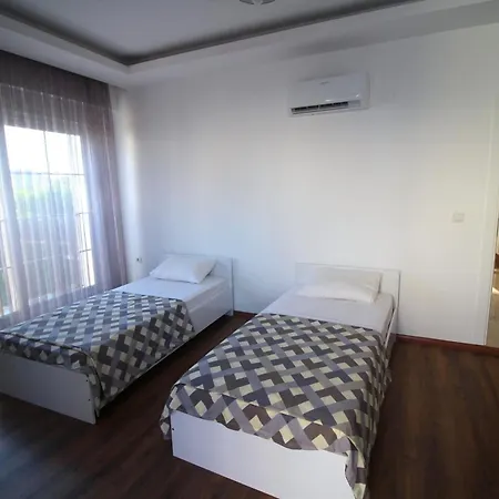 빌라 Havuz Ve Jakuzili *